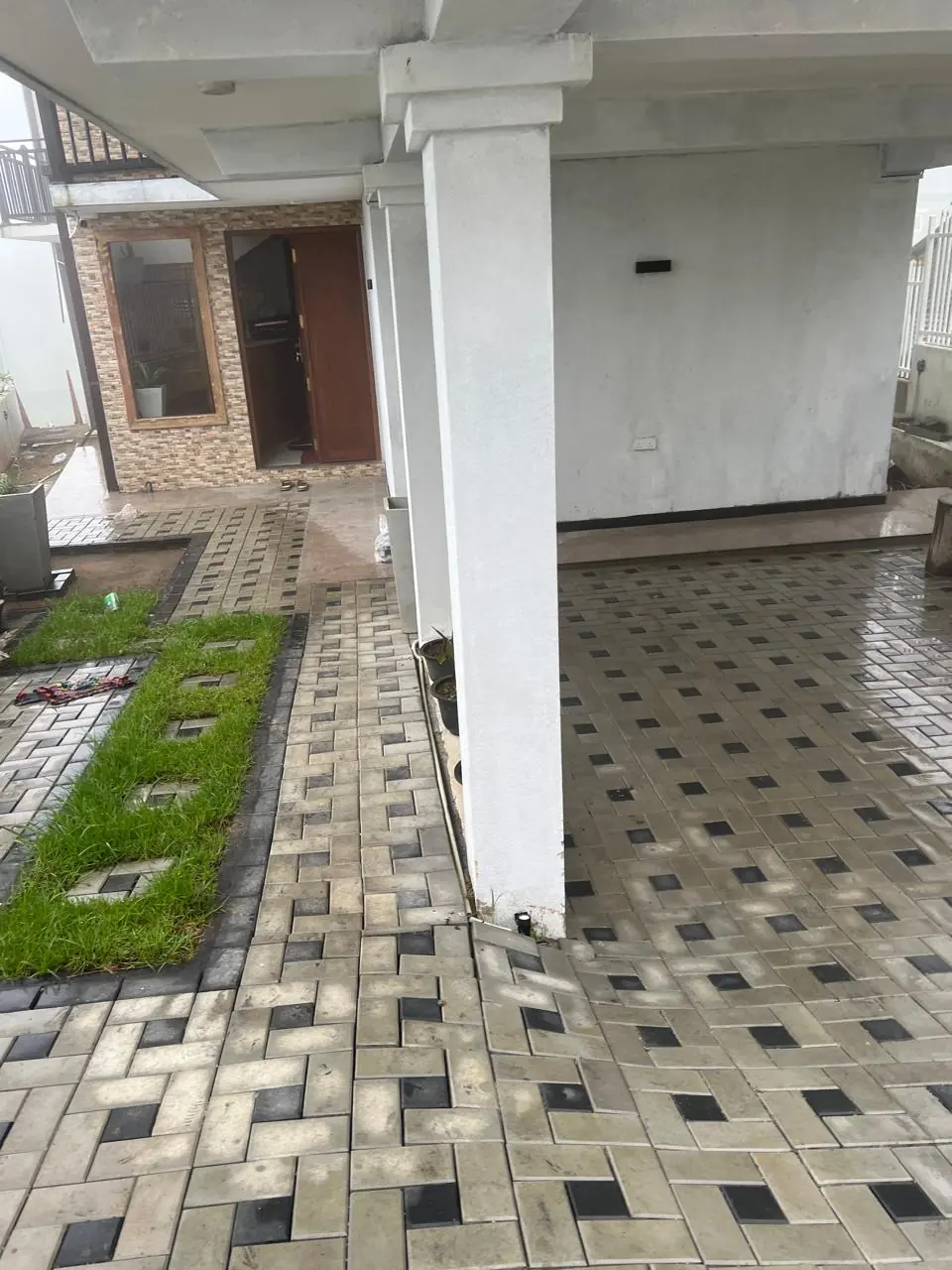 Villa Oliva Property access